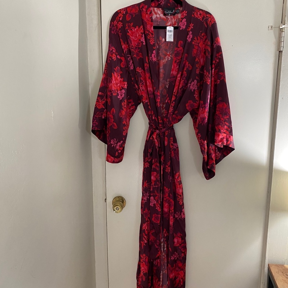 Soma Sensual Silk Kimono Robe